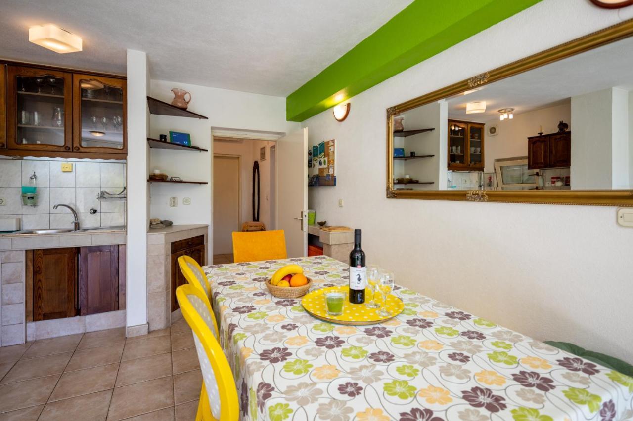 Maris Apartment Свети свети Филип и Яков Екстериор снимка